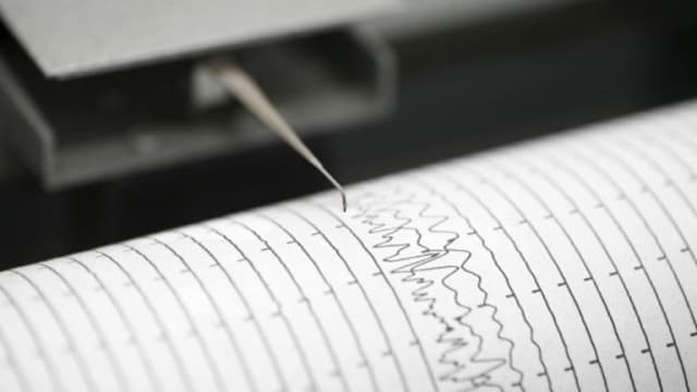 中国青海省发生5.4级浅层地震