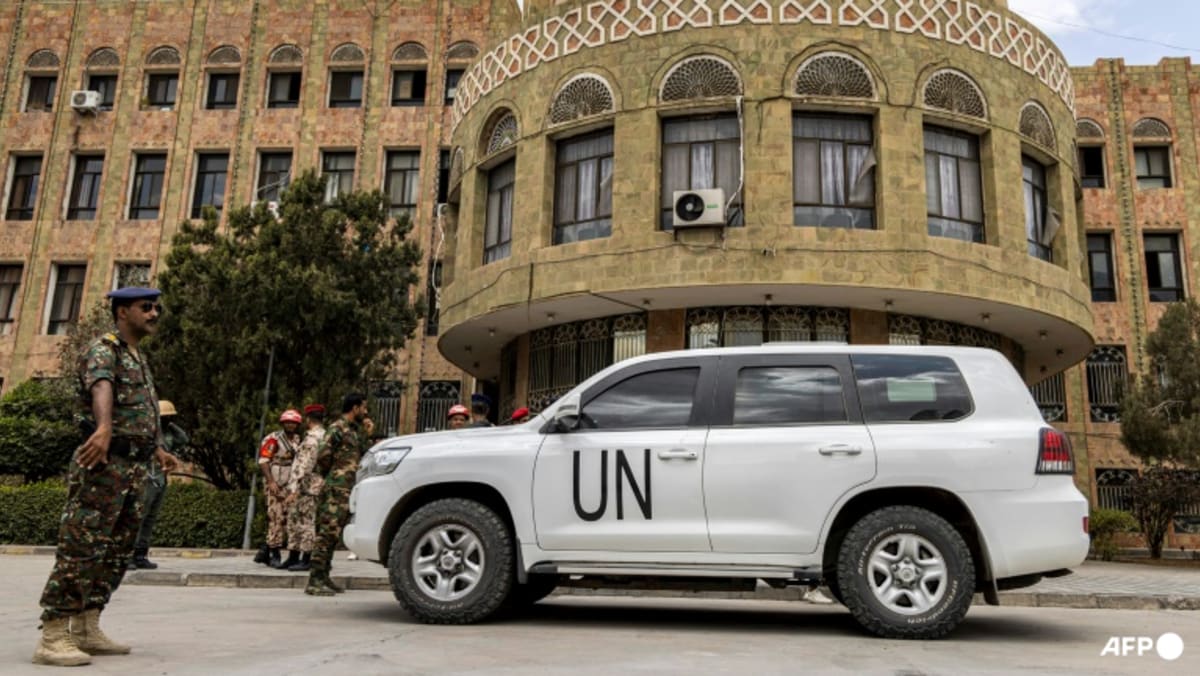 Yemen government urges UN to move to its Aden base