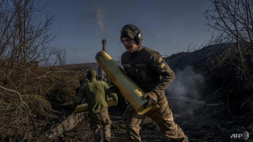 Russia orders troops out of Kherson in major reversal Russia orders troops out of Kherson in major reversal