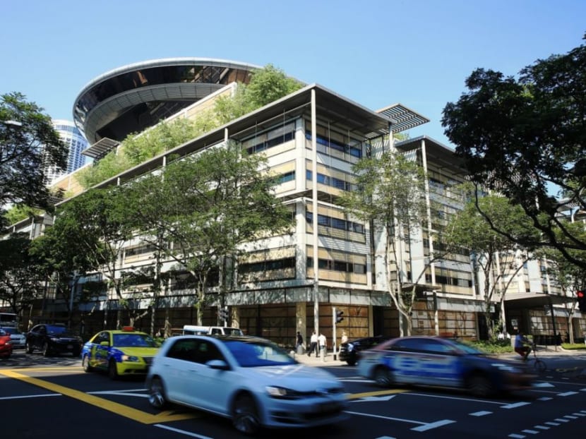 Man who sexually abused daughter says he found by chance a witness who has seen his ‘deformed’ penis