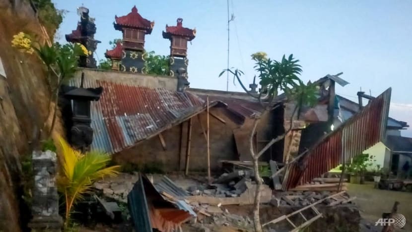 Moderate earthquake rocks Bali, killing at least 3 
