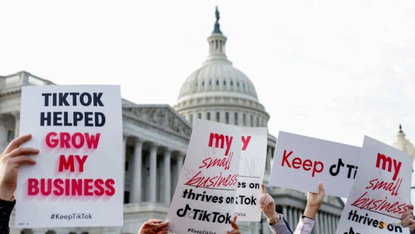 'Xenophobic witch hunt': TikTok users, some US Democratic lawmakers oppose app ban 'Xenophobic witch hunt': TikTok users, some US Democratic lawmakers oppose app ban