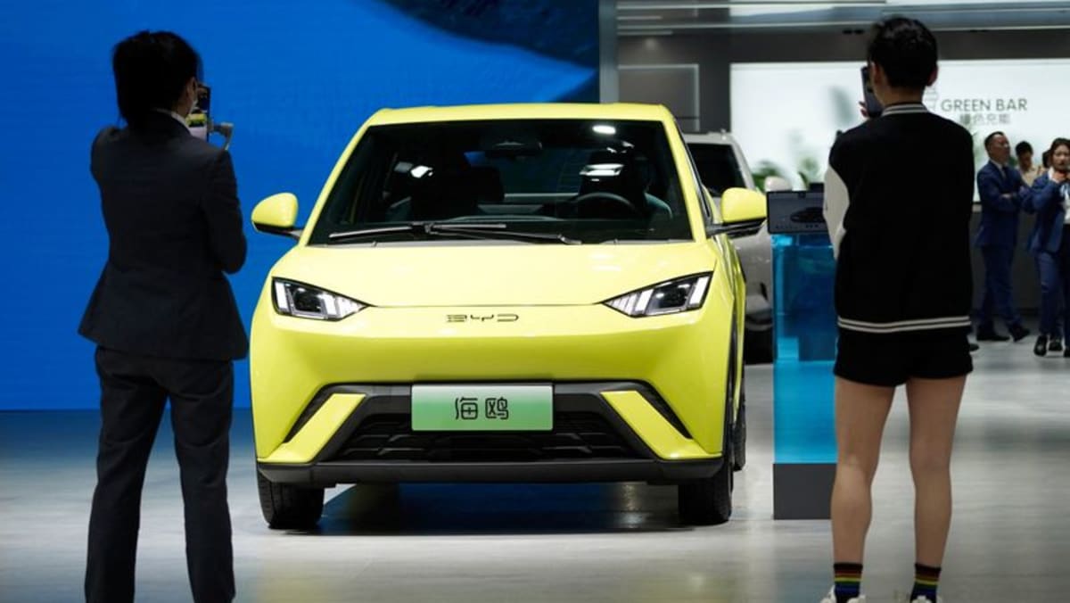 Ketika harga kendaraan listrik anjlok di Tiongkok, gelombang ekspor pun mulai meningkat