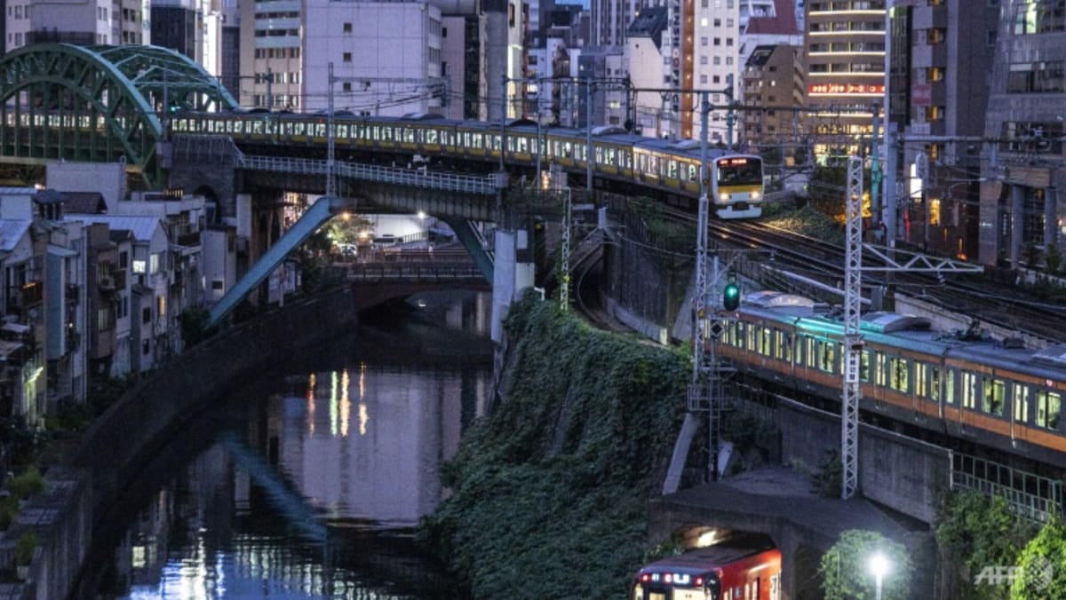 Sopir kereta Jepang menggugat setelah gaji turun karena penundaan sebentar