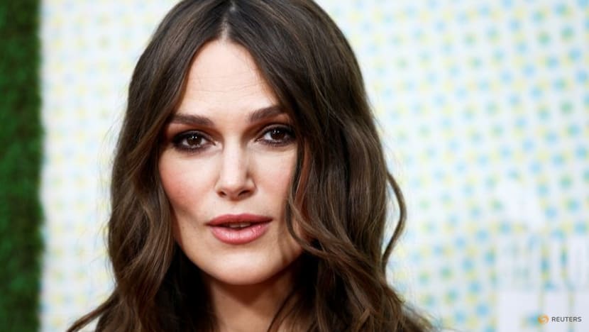 Keira Knightley braves a doomsday Christmas in 'Silent Night' Keira Knightley braves a doomsday Christmas in 'Silent Night'