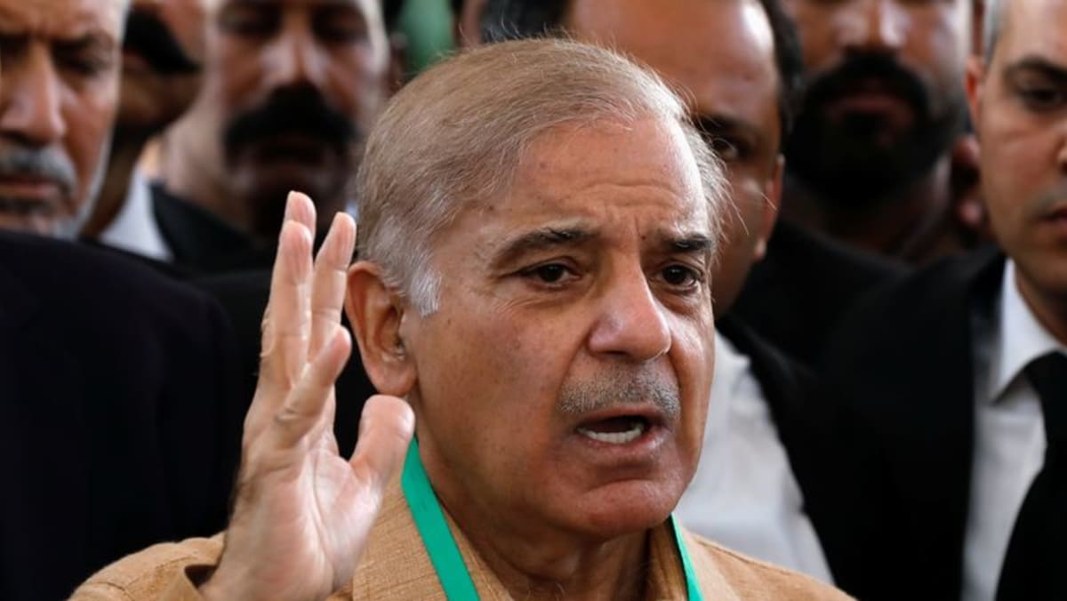 Pakistan PM Sharif orders those involved in violence tracked down and arrested Pakistan PM Sharif orders those involved in violence tracked down and arrested