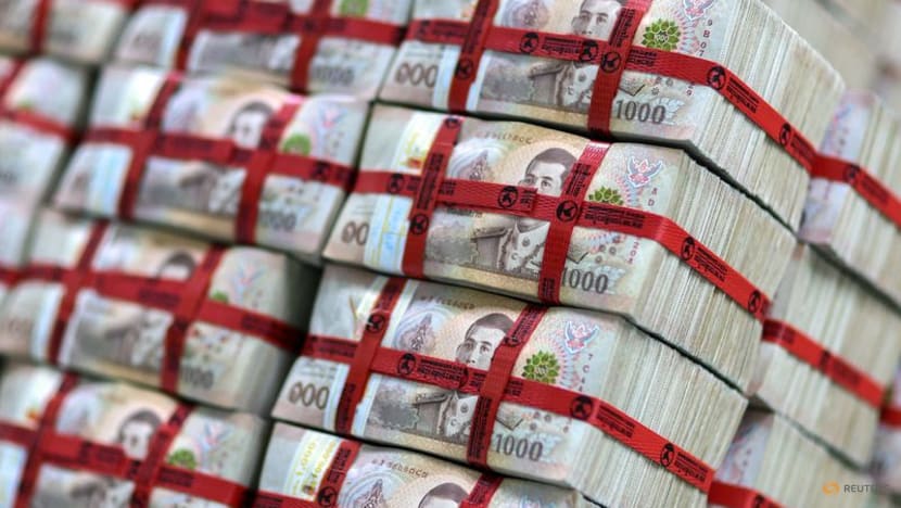 Bearish bets on Asian FX return on renewed woes over Fed rate hikes - Reuters poll