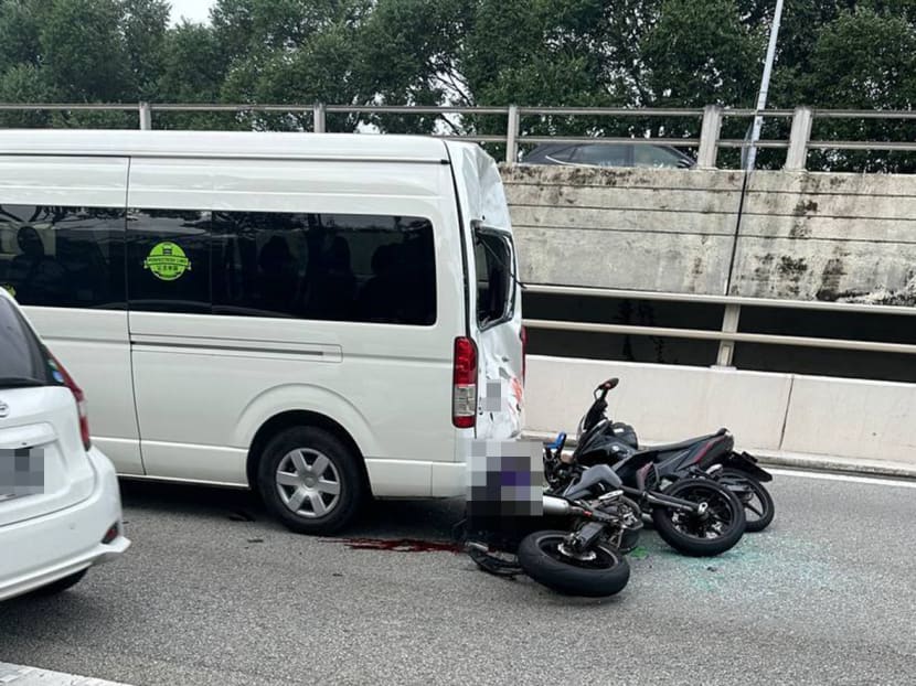 A 54-year-old male minibus driver was arrested for alleged careless driving causing death. A photograph showing the aftermath of the traffic accident was posted on Telegram.