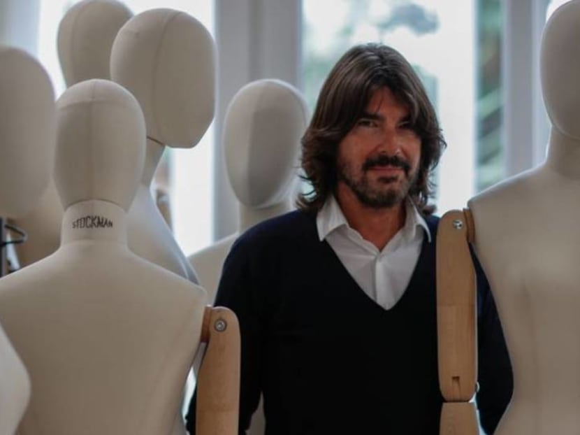 Paris prepares for virtual fashion week with no paparazzi or parties Paris prepares for virtual fashion week with no paparazzi or parties