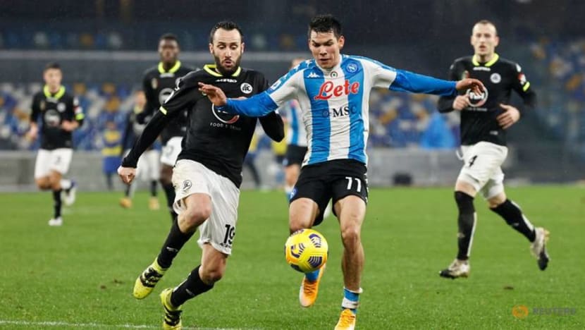 Soccer-Ten-man Spezia stun Napoli with comeback victory Soccer-Ten-man Spezia stun Napoli with comeback victory