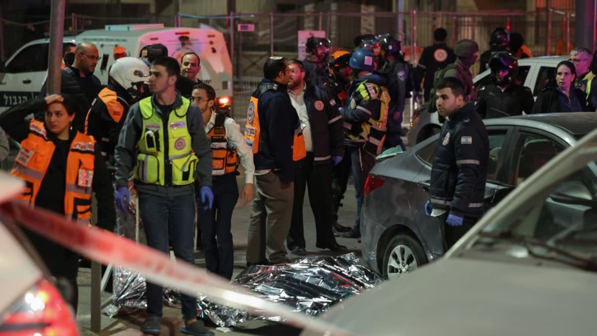 Tujuh orang tewas dalam serangan sinagoga saat kekerasan meningkat di Tepi Barat