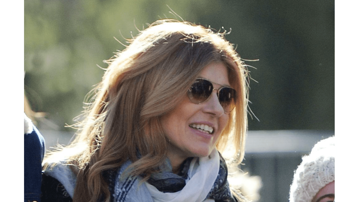 Connie Britton Julia Roberts Is The Sweetest 8 Days