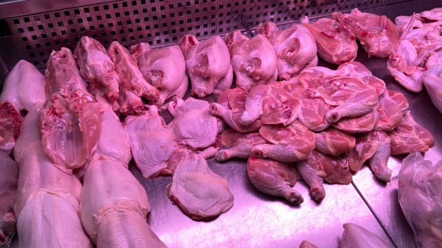 马国官员：柔佛肉鸡供应料在两周内恢复正常