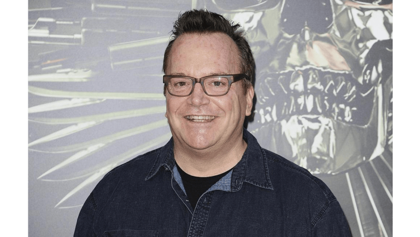 Tom Arnold files for divorce from Ashley Groussman