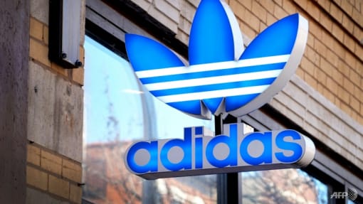 Adidas boss apologises for controversial Kanye comments
