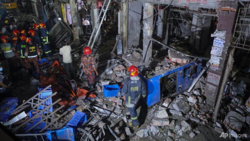 7 killed, dozens injured in blast in Bangladesh capital 7 killed, dozens injured in blast in Bangladesh capital