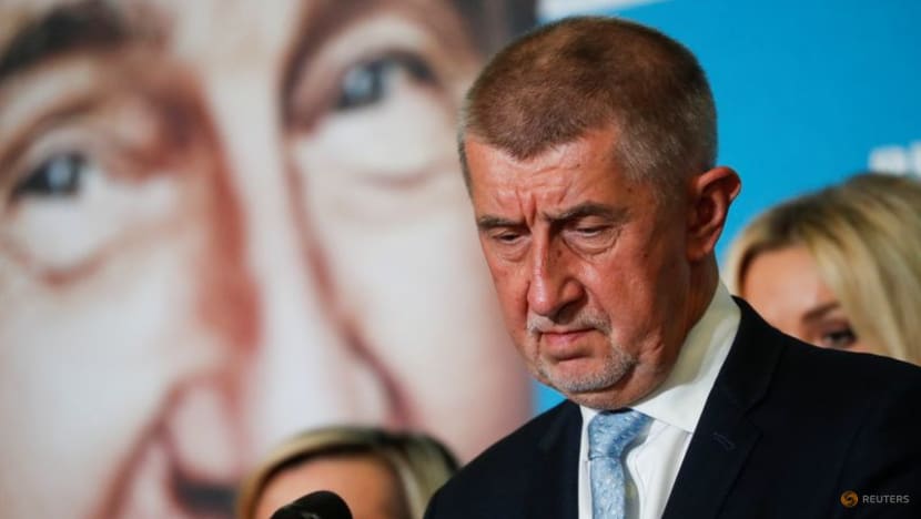 Czech ruling party signals readiness to move to opposition, eventually