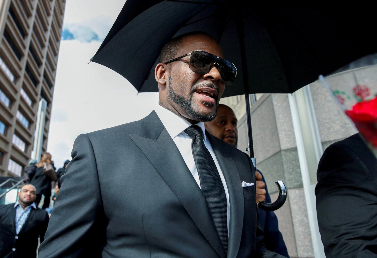Grammy-winning R&amp;B star R. Kelly leaves the Cook County courthouse after a hearing on multiple counts of criminal sexual abuse case, in Chicago, on March 22, 2019.