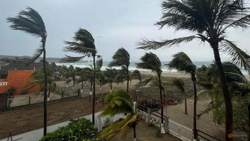 Hurricane Agatha lashes southern Mexico with rain as record-breaking May storm Hurricane Agatha lashes southern Mexico with rain as record-breaking May storm