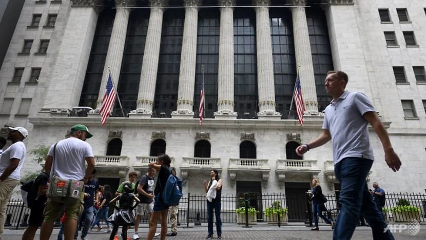 US economists expect recession in 2020 or 2021: Survey