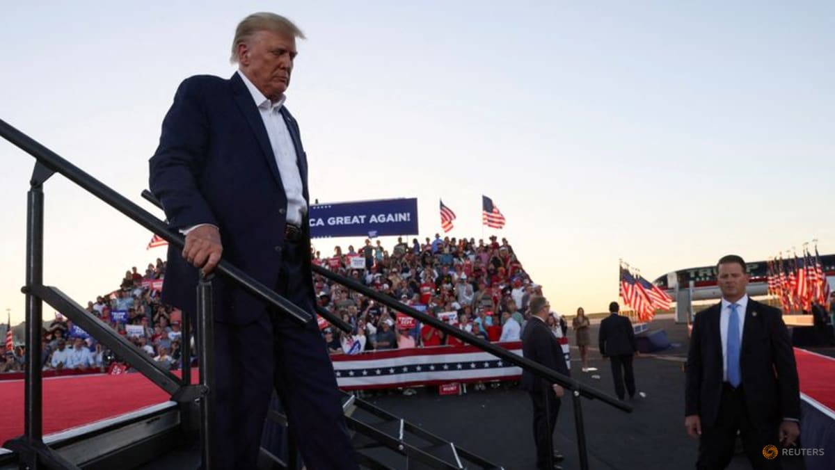 Trump to fly to New York for court surrender amid tight security Trump to fly to New York for court surrender amid tight security