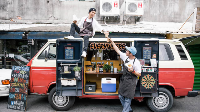 【Everywhere Food Truck】驾美式餐车像滑板运动　听风的歌 在城市穿梭