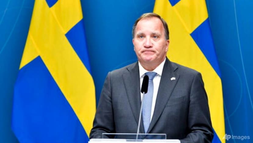 Swedish PM loses confidence vote, sparking uncertainty