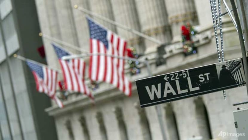 US stocks slide amid geopolitical uncertainty US stocks slide amid geopolitical uncertainty