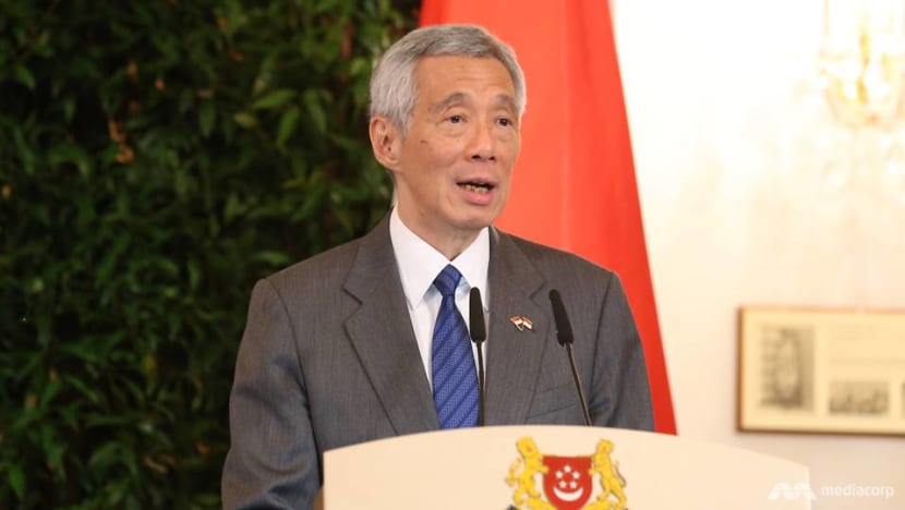 PM Lee Hsien Loong to attend World Economic Forum in Davos PM Lee Hsien Loong to attend World Economic Forum in Davos