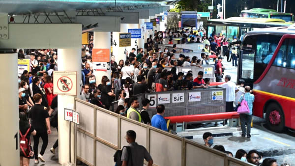 More, younger Singaporeans travelling to Malaysia by private buses, rental cars