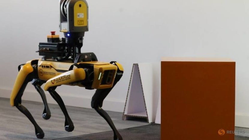 Hyundai completes Boston Dynamics purchase from SoftBank Hyundai completes Boston Dynamics purchase from SoftBank