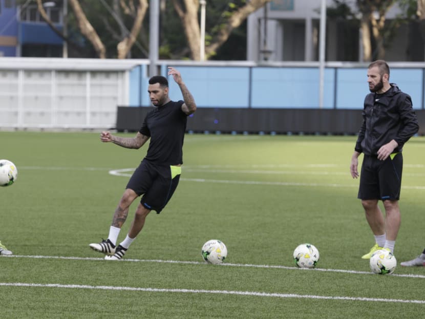 Tampines Rovers FC player Jermaine Pennant (centre) at training on Oct 27, 2016. Photo: Wee Teck Hian