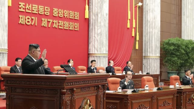 朝鲜劳动党召开八届七中全会