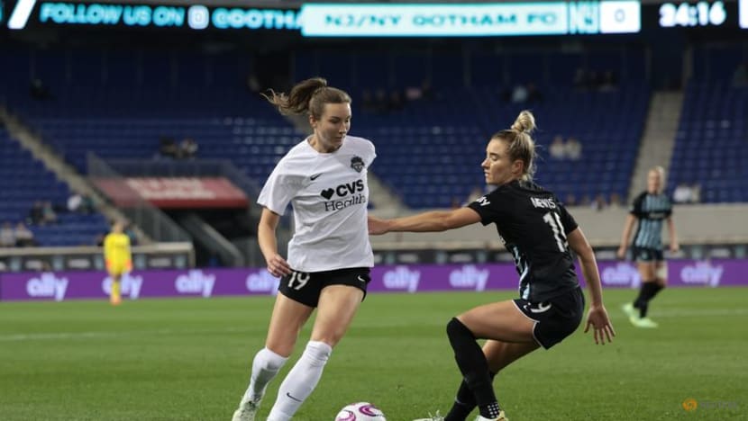 Williams, Mewis hoping to play their way into US World Cup squad   