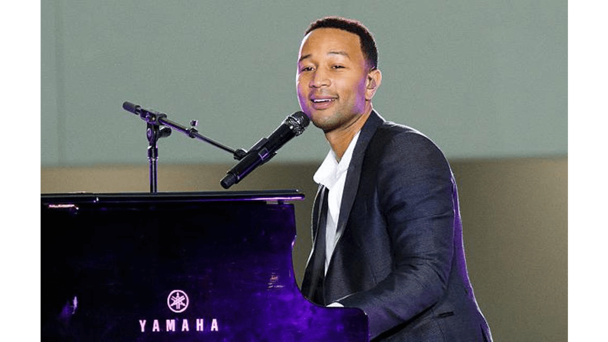 John Legend to sing Grammys memorial segment 8days