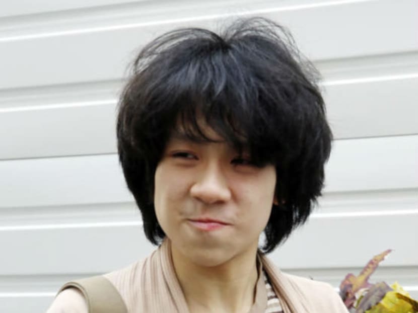 Amos Yee walking to the State Courts for a pre trial hearing on April 30, 2015. TODAY file photo