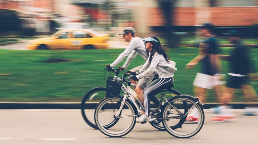 Commentary: Forget dinner dates. Exercising with your partner leads to a stronger relationship Commentary: Forget dinner dates. Exercising with your partner leads to a stronger relationship