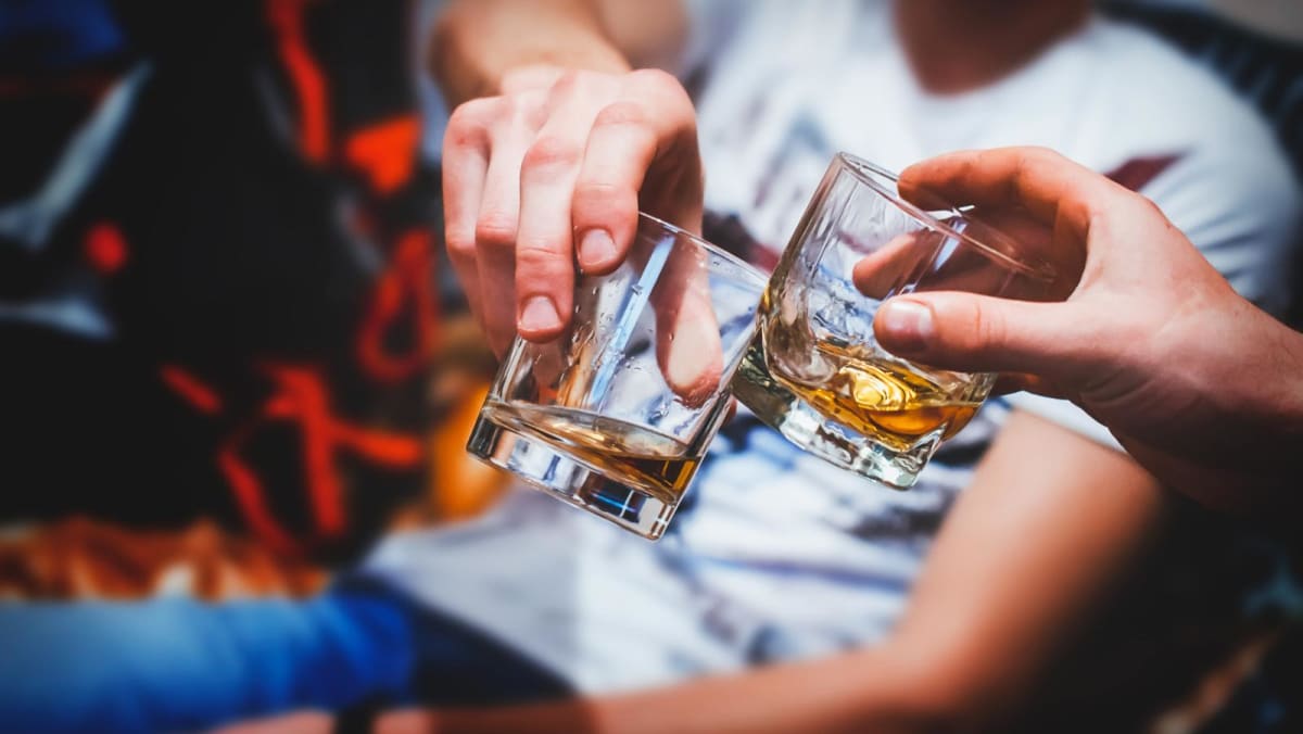 CNA Explains: What is methanol poisoning and how can you avoid it while travelling? CNA Explains: What is methanol poisoning and how can you avoid it while travelling?