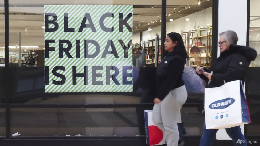 Commentary: Spending too much money? Tempted by sales? These ways to ‘hack’ your psychology can help Commentary: Spending too much money? Tempted by sales? These ways to ‘hack’ your psychology can help