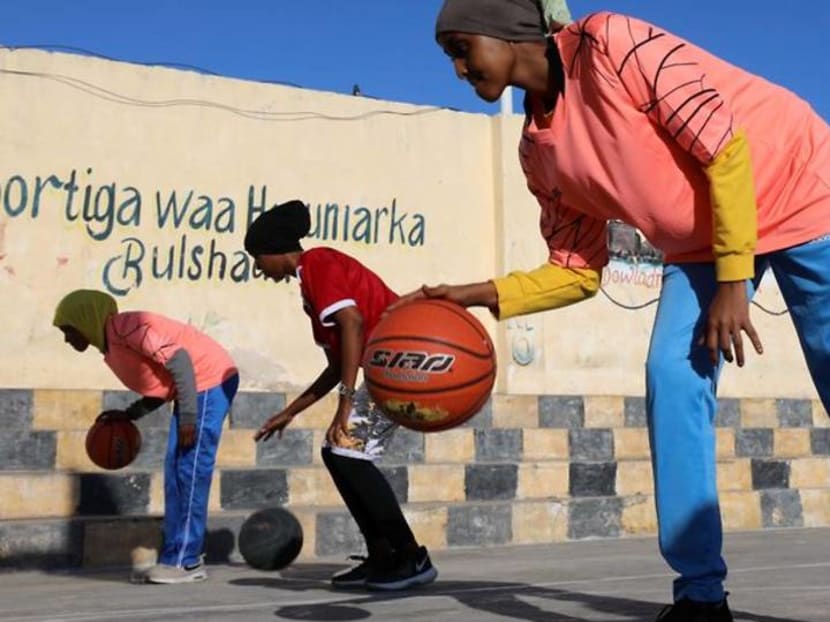 Somali women's basketball team defy prejudice, hostility Somali women's basketball team defy prejudice, hostility