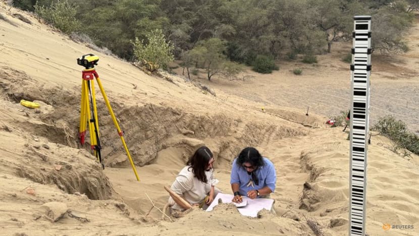 Archaeologists find ruins of 4,000 year-old temple in Peru
