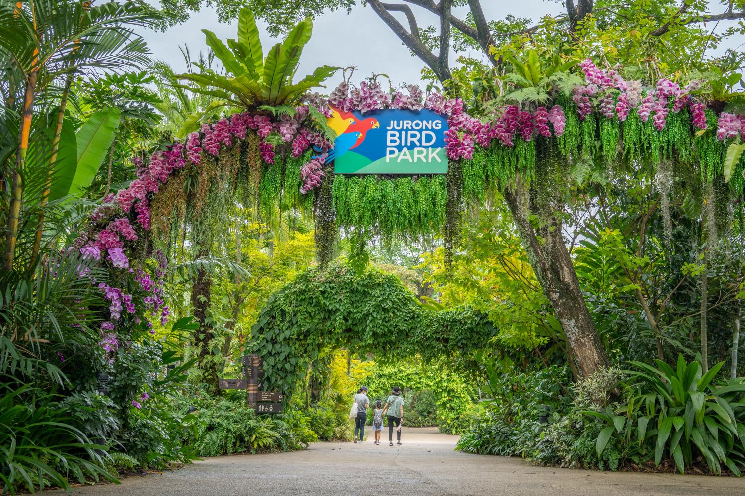 A view of the entrance plaza of Jurong Bird Park in 2022. 