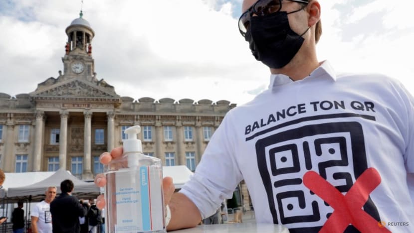 'We don't want your health pass': Protesters march in France for fourth weekend 'We don't want your health pass': Protesters march in France for fourth weekend