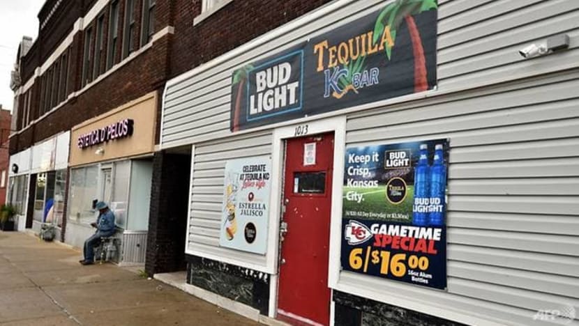 Empat terbunuh dalam tembakan di bar Kansas City: Polis AS