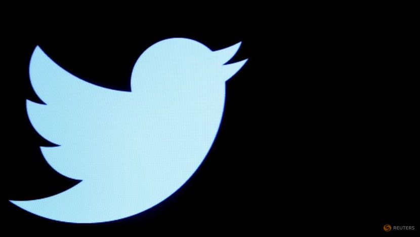 Twitter tests allowing users to flag misleading tweets Twitter tests allowing users to flag misleading tweets