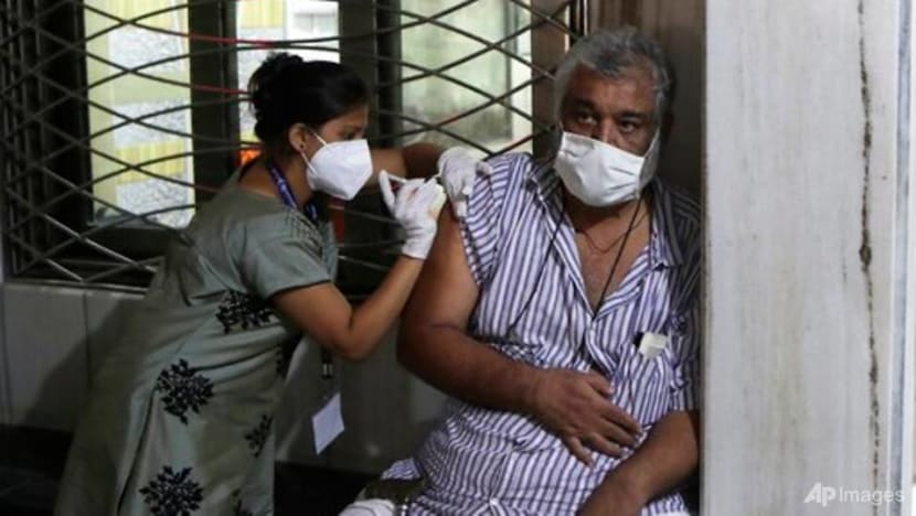 India pledges to distribute more COVID-19 vaccines as states extend lockdowns India pledges to distribute more COVID-19 vaccines as states extend lockdowns