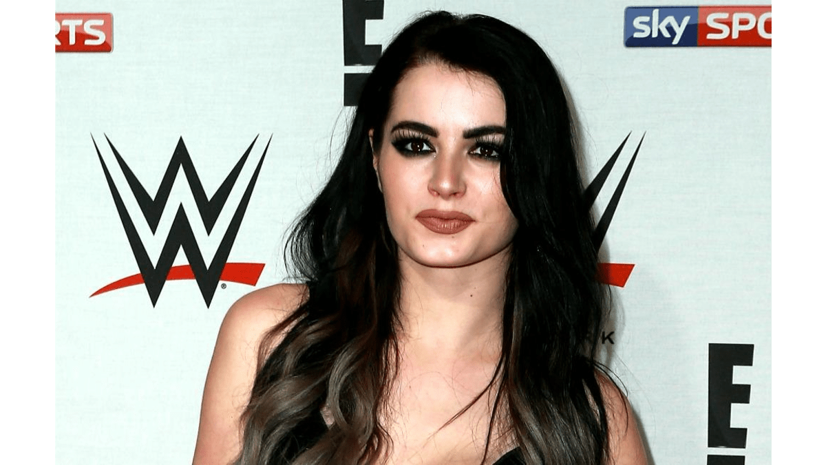 Wwe Paige Porn - WWE star Paige retires from wrestling - 8days