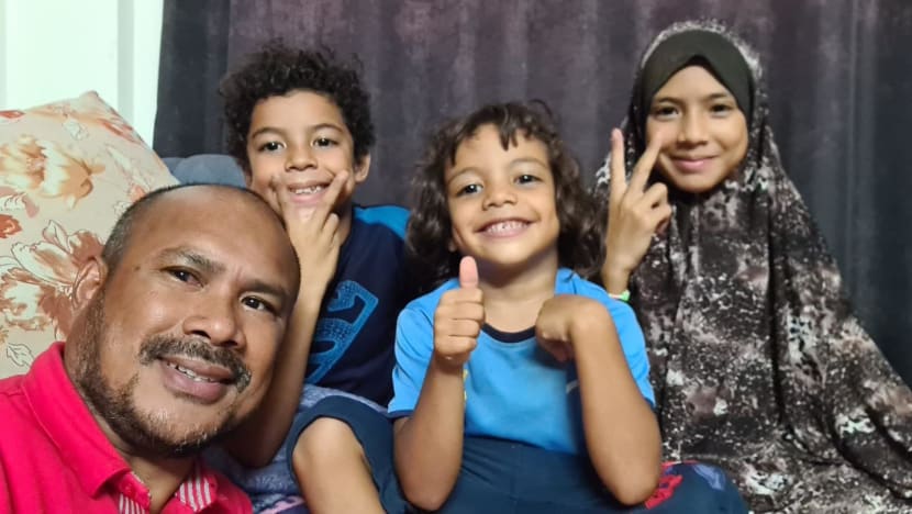 "Kanan-kiri dibom": Tantangan mengadang para warga Asia Tenggara untuk keluar dari zona perang Israel-Hamas "Kanan-kiri dibom": Tantangan mengadang para warga Asia Tenggara untuk keluar dari zona perang Israel-Hamas