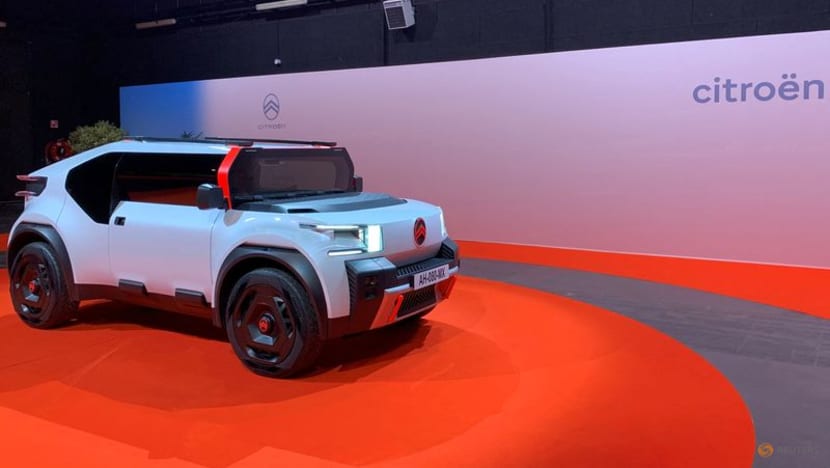 Citroën invents cardboard car for resourceless world Citroën invents cardboard car for resourceless world