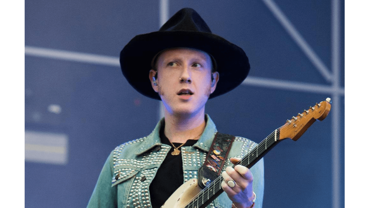 Two Door Cinema Club: Collaborations purely for money are icky - 8days